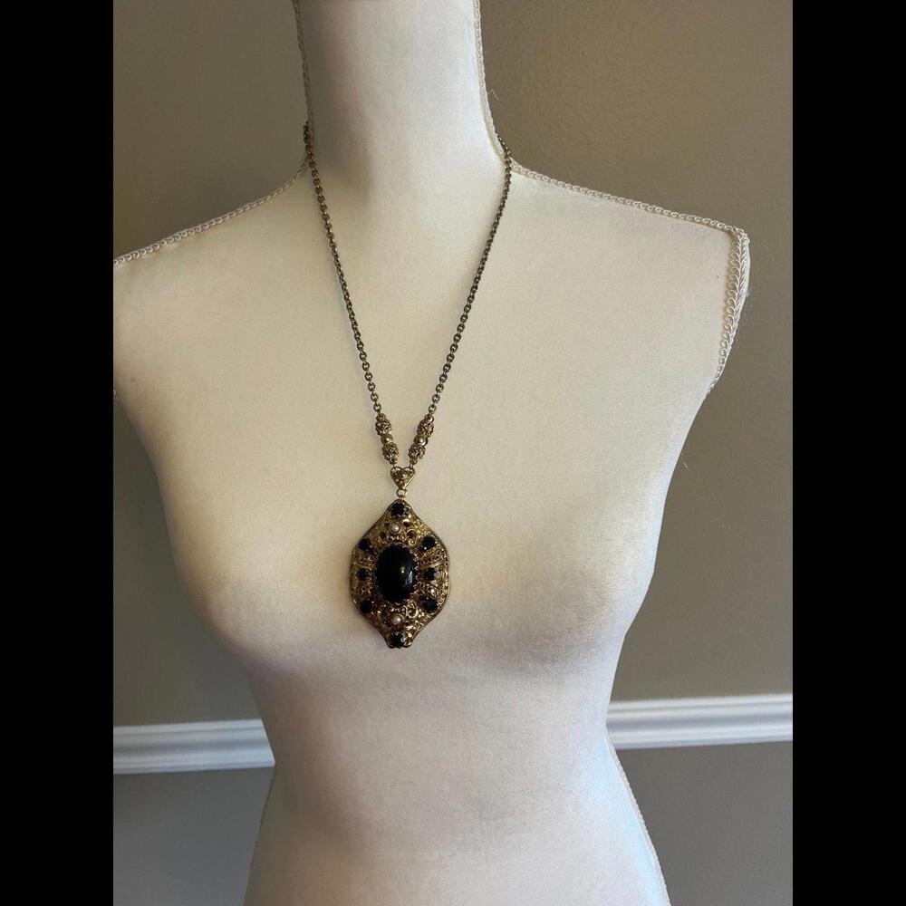 Pendant Necklace